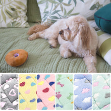 Load image into Gallery viewer, Pet Warm Fleece Mat Small Large Paw Print Cat Dog Puppy Soft Blanket Bed Pillow Cushion
