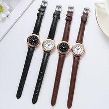 Load image into Gallery viewer, Simple and Cute Junior High School Retro Art Fine Strap Small Dial Couple Watch Women's Watch Casual Small Dial Quartz Watch