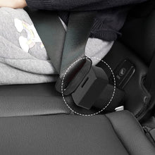 Load image into Gallery viewer, Auto Car Seat Strap Safety Booster Safety Booster Clips Anti-Escape Belt Buckle Clip Prevent Unbuckling Belt Cover Pads