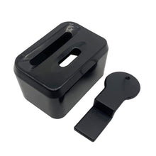 Load image into Gallery viewer, Auto Car Seat Strap Safety Booster Safety Booster Clips Anti-Escape Belt Buckle Clip Prevent Unbuckling Belt Cover Pads