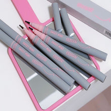 Load image into Gallery viewer, Long-lasting Waterproof Freckle Pen Non-Smudge Mole Marker Pen Quick Drying Natural Simulated Spotted Pen Makeup Cosmetics