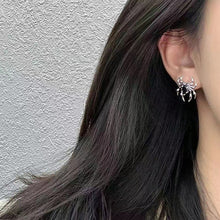 Load image into Gallery viewer, Gothic Spider Earrings for Women Retro Design Black Zircon Stud Earrings Party Fashion Jewelry Halloween Accessories Gifts