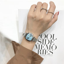 Load image into Gallery viewer, Compact Retro Quartz Watch Alloy Square Dial Simple Alloy Watchband Versatile Casual Wordless Wristwatch for Women