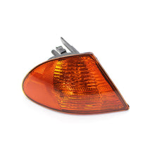 Load image into Gallery viewer, 1PC Car Turn Light Corner Marker Light Parking Lamp Trim For BMW 3 Series E46 98-01 320i 63136902765 63136902766