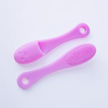 Load image into Gallery viewer, Portable Soft Silicone Finger-cot Facial Brush Nose Cleaning Facial Cleansing Massage Brush Durable Multi-functional Skin Care Tool
