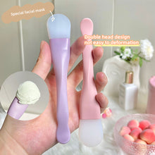 Load image into Gallery viewer, Double Head Silicone Facial Mask Brush Non-deformable Facial Cleansing Scraper Smear Facial Mask Brush Soft Washable Beauty Tool