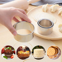 Load image into Gallery viewer, 3PCS Round Stainless Steel Biscuit Mold Dumpling Skin Cutting Mold DIY Biscuit Pastry Cake Baking Tools Kitchen Baking Gadget