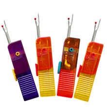 Load image into Gallery viewer, Foldable Portable Wire Remover Wire Remover Picking Needle Tool for Removing Clothes and Labels Seam Ripper