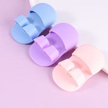 Load image into Gallery viewer, Silicone Finger Cover Facial Brush Soft Skin-friendly Makeup Remover Facial Cleanser Brush Portable Durable Cleaning Massage Brush