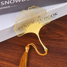 Load image into Gallery viewer, 1pcs Student Chinese Style Stationery Retro Metal Bookmarks Hollow Ginkgo Biloba Maple Leaf Lotus Vein Book Marks Gifts