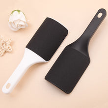 Load image into Gallery viewer, U-shaped Foot Scrubber Foot Grinder Remove Dead Skin Calluses Household Pedicure Foot Grinder Foot Sander Foot Skin Polishing Tool
