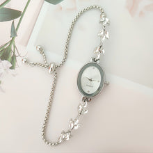 Load image into Gallery viewer, Fashionable Temperament Versatile Small Fresh Oval Dial Leaf Bracelet Watch Square Quartz Strap Simple Women's Watch