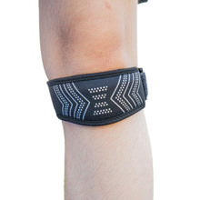 Load image into Gallery viewer, 1PC Outdoor Cushioned Support Sports Knee Brace Running Mountaineering Fitness Pressure Breathable Patellar Belt