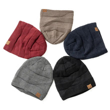 Load image into Gallery viewer, Winter Comfortable Warm Velvet Knitted Hat Casual Versatile Solid Color Knitted Hat Outdoor Windproof Warm Hat for Men