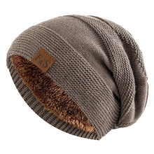 Load image into Gallery viewer, Winter Comfortable Warm Velvet Knitted Hat Casual Versatile Solid Color Knitted Hat Outdoor Windproof Warm Hat for Men