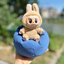 Load image into Gallery viewer, For 17cm Labubu Mini Sofa Bjd Doll Room Decoration Second Generation Sitting Party Series Doll Sofa Car Mini Sofa Bed