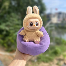 Load image into Gallery viewer, For 17cm Labubu Mini Sofa Bjd Doll Room Decoration Second Generation Sitting Party Series Doll Sofa Car Mini Sofa Bed