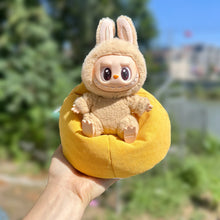 Load image into Gallery viewer, For 17cm Labubu Mini Sofa Bjd Doll Room Decoration Second Generation Sitting Party Series Doll Sofa Car Mini Sofa Bed