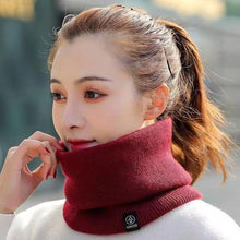 Load image into Gallery viewer, Unisex Solid Winter Thickened Velvet Neck Warm Scarf Plush Scarf Casual Versatile Outdoor Windproof Warm Scarf for Men Women