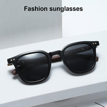 Load image into Gallery viewer, Wood Grain Frame Sunglasses Fashionable Versatile Unpolarized UV Protection Comfortable Outdoor Sunglasses for Women Men