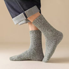 Load image into Gallery viewer, Men's Mid-tube Socks Autumn Winter Thickened Fleeced Warm Looped Stockings Comfortable Breathable Cold Resistant Socks