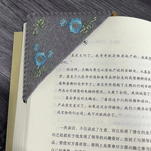 Load image into Gallery viewer, Creative Personalized Handmade Embroidery Corner Bookmark Felt Triangle Marker Bookmark Reading Enthusiast Gift