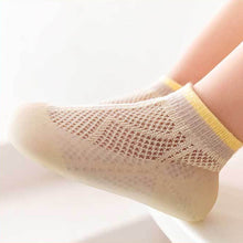 Load image into Gallery viewer, Spring and Summer Baby Toddler Shoes Non-slip Baby Mesh Breathable Indoor Soft Bottom Shoes Children's Socks Shoes
