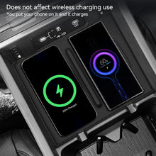 Load image into Gallery viewer, Car Phone Non-slip Wireless Charging Pad Charger Mat Silicone Protective Pad for Hyundai Santa Fe 2024 Accessories