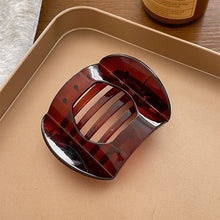 Load image into Gallery viewer, Retro Tortoiseshell Updo Hair Clip Elegant Simple Non-slip Hairpin Hair Claw Clip Headwear Hair Accessory for Women