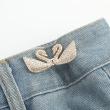 Load image into Gallery viewer, Multishaped Waist Buckle Detachable No-staple No-sew Button Durable Alloy Buckle Skirt Pants DIY Clothing Accessories