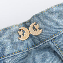 Load image into Gallery viewer, Multishaped Waist Buckle Detachable No-staple No-sew Button Durable Alloy Buckle Skirt Pants DIY Clothing Accessories