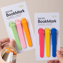 Load image into Gallery viewer, Silicone Bookmark Clip Automatically Follows Notebook Page Divider with Pen Holder Page Flipping for School