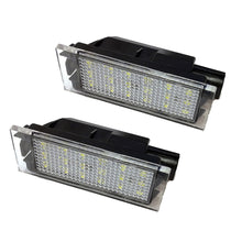 Load image into Gallery viewer, 1PC Car LED License Plate Lights Number Plate Lamp Replacement Canbus Error Free Car 12V Light For Renault Clio 3 4 Espace 5 Kangoo 2 Master 2 3 Megane 2 3 cc Twingo 2 3 Twizy Vel Satis