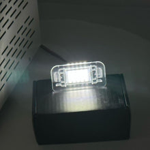 Load image into Gallery viewer, 1PC Car LED License Plate Lights Number Plate Lamp Replacement Canbus Error Free Car 12V Light For Mercedes Benz W242 W246 B-Klasse