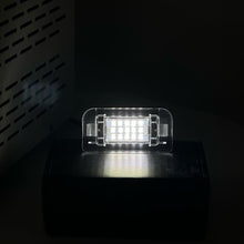 Load image into Gallery viewer, 1PC Car LED License Plate Lights Number Plate Lamp Replacement Canbus Error Free Car 12V Light For Mercedes Benz W242 W246 B-Klasse