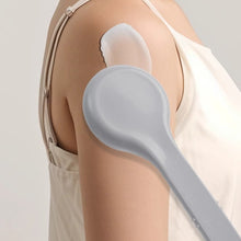 Load image into Gallery viewer, Body Application Brush Extended Handle Sponge Applicator Brush Convenient Washable Body Lotion Essence Oil Applicator
