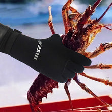 Load image into Gallery viewer, 1Pair 3MM Non-Slip Cold-Resistant Scratch Resistant Diving Gloves Outdoor Fishing Equipment