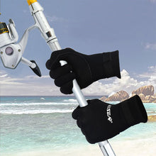Load image into Gallery viewer, 1Pair 3MM Non-Slip Cold-Resistant Scratch Resistant Diving Gloves Outdoor Fishing Equipment