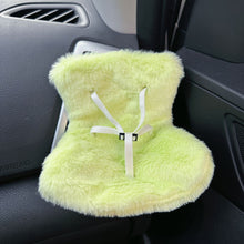 Load image into Gallery viewer, Suitable for 17cm Cute Doll Cute Car Safety Seat Car Air Outlet Decoration Car Interior Decoration Ornament