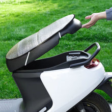 Load image into Gallery viewer, Motorcycle Folding Seat Cushion Cover Thermal Insulation Sun Protection Seat Cover Waterproof Dry Wet Separation Cushion