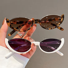 Load image into Gallery viewer, 1PC Retro Half Frame Cat-Eye Sunglasses Outdoor Ultra Light Sun Protection Fashion Sunglasses