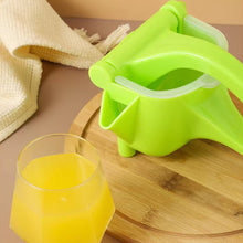 Load image into Gallery viewer, Easy Carry Manual Citrus Juicer Original Taste Compact Eco-Friendly Hand Press Manual Fruit Squeezer Fresh Homemade Tool Yoga Healthy Diet