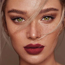 Load image into Gallery viewer, Tear Off Lip Gloss Matte Matte Matte Finish Long-lasting Moisturizing Lip Gloss That Does Not Fade or Stick To Cup Lip Gloss
