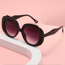 Load image into Gallery viewer, HD Fashionable Sunglasses Large Frame Gradient UV Protection Sunglasses For Driving And Cycling