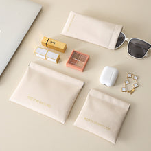 Load image into Gallery viewer, Portable Lipstick Makeup Storage Bag Fashion Automatically Closes Carrying Bag Pu Handbag Key Jewelry Cosmetic Organizer