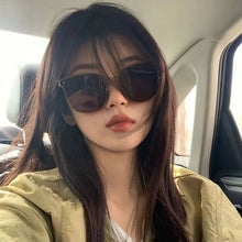 Load image into Gallery viewer, Foldable Sunglasses Summer Trendy Unisex Sunglasses Portable Design for Outdoor Travel Streetwear Accessories
