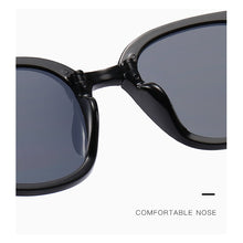 Load image into Gallery viewer, Foldable Sunglasses Summer Trendy Unisex Sunglasses Portable Design for Outdoor Travel Streetwear Accessories