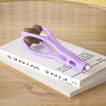 Load image into Gallery viewer, Hand Massager Hand Joint Meridian Massage Manual Slender Fingers To Clear Acupoints Needle Stone Finger Massage Clip