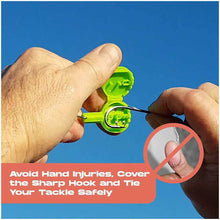 Load image into Gallery viewer, 1PC Portable Fishhook Knotting Tool With Thread Cutting Clip Fishhook Protection And Storage Device Outdoor Fishing Supplies