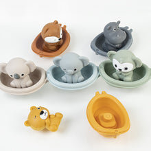 Load image into Gallery viewer, Stackable Bath Boats for Toddlers Water Play Animal Bath Stacking Boats with Puppets Sensory Bath Toys for Babies Parent-Child Bath Time